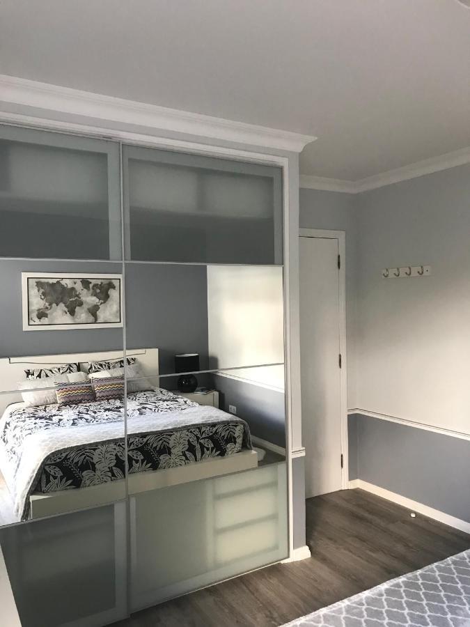 Modern Room Повоасан Экстерьер фото